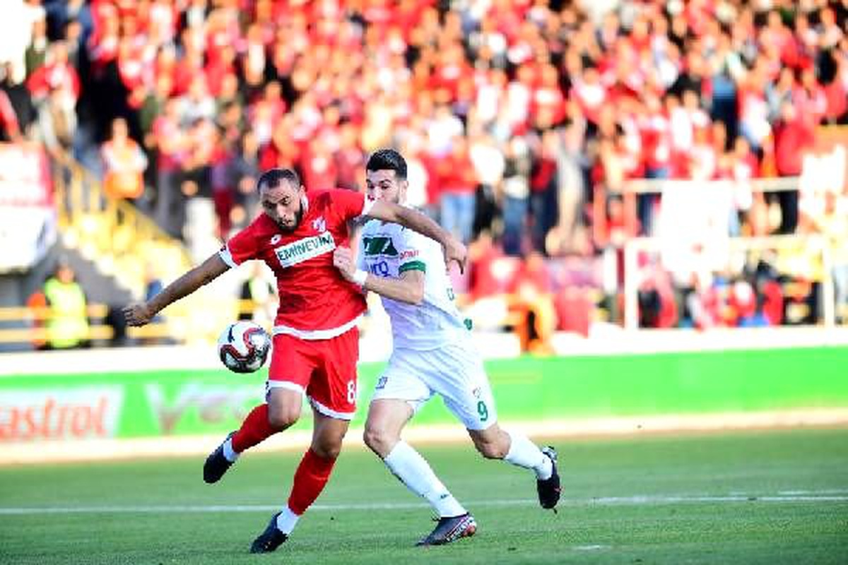 Bursaspor, Boluspor\'u ağırlıyor