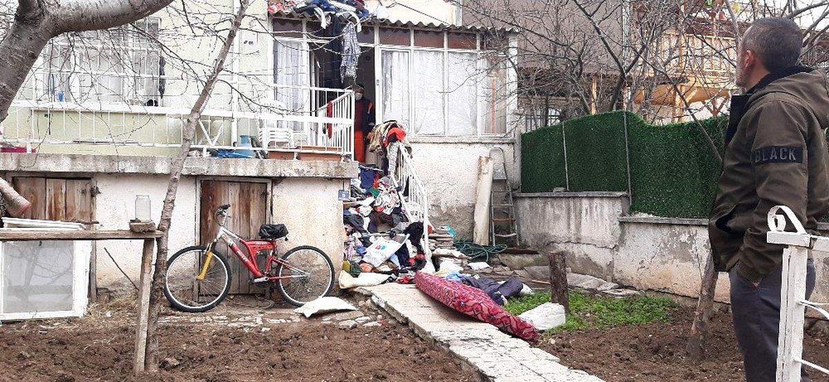 Çorum\'da bir evden iki kamyonet çöp çıktı
