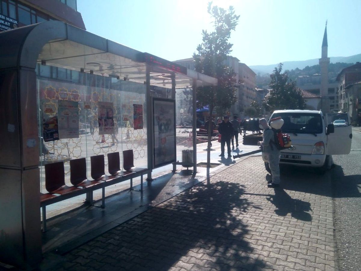 Devrek Belediyesi dezenfekte çalışmalarına başladı