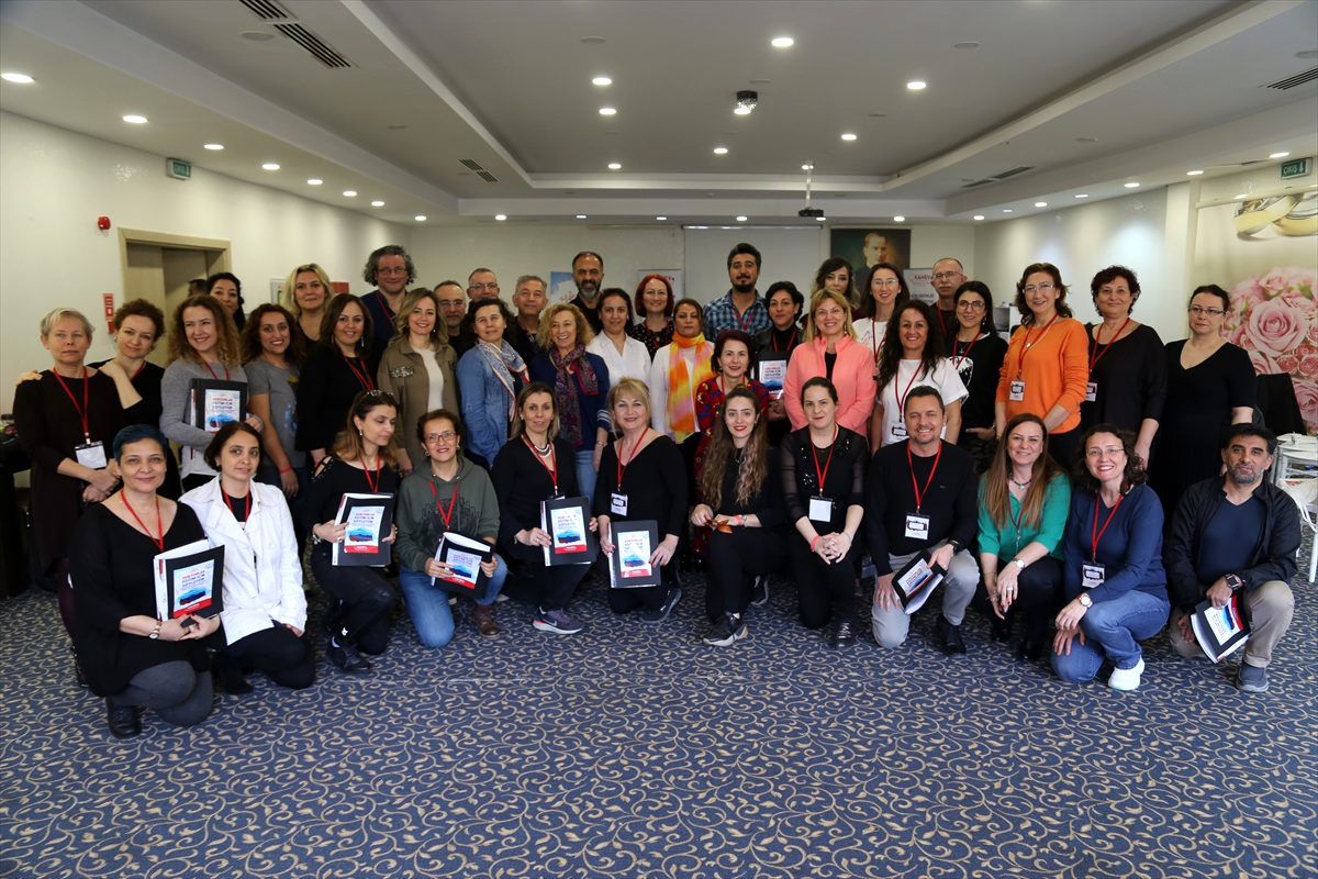 Doktorlardan ihtiyaç sahibi çocuklara "gönülden" dokunuş