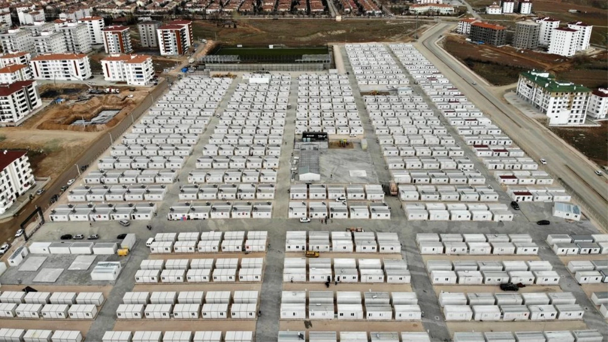 Elazığ\'da konteyner kentlerde 3 bin 500 kişi yaşamaya başladı