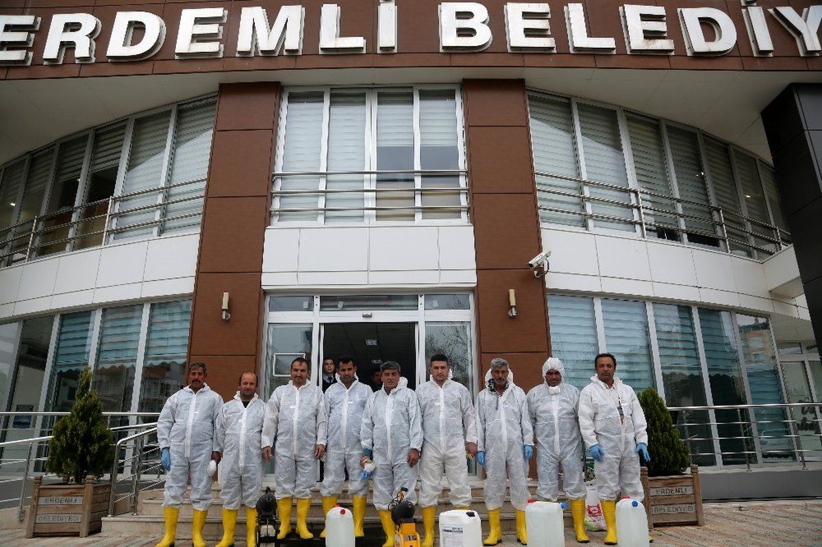 Erdemli\'de \'koronavirüs\' tedbirleri sürüyor
