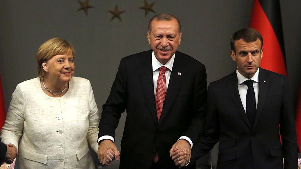 Erdoğan, Merkel ve Macron\'un katılacağı İstanbul göçmen zirvesi, telekonferansla yapılacak