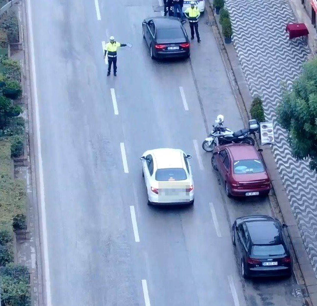 Eskişehir\'de dronlu trafik denetiminde ilginç görüntüler