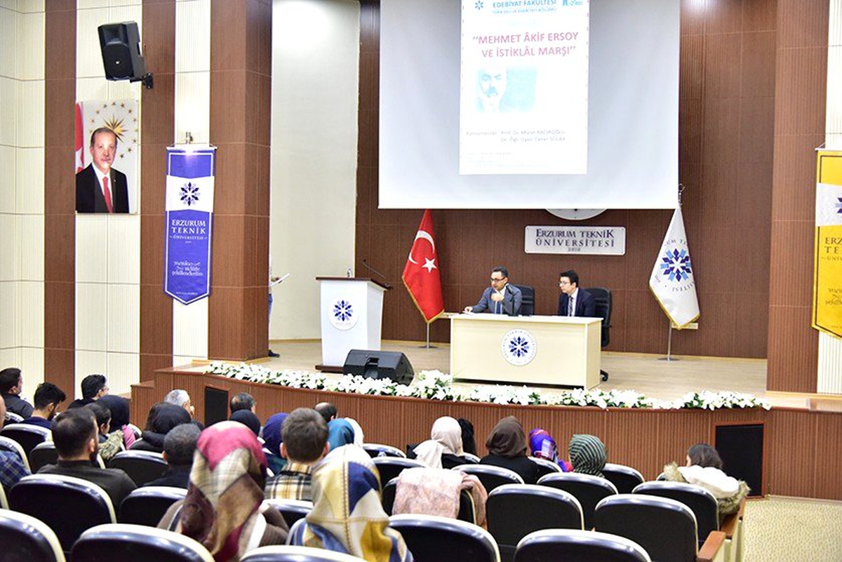 ETÜ\'de \'Mehmet Akif Ersoy ve istiklal Marşı\' paneli düzenlendi