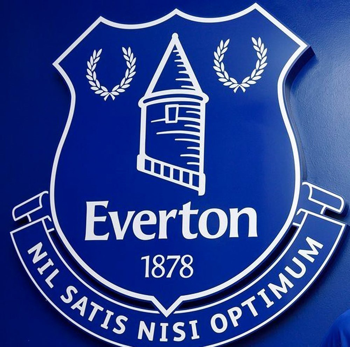Evertonlı futbolcuda korona virüs şüphesi!