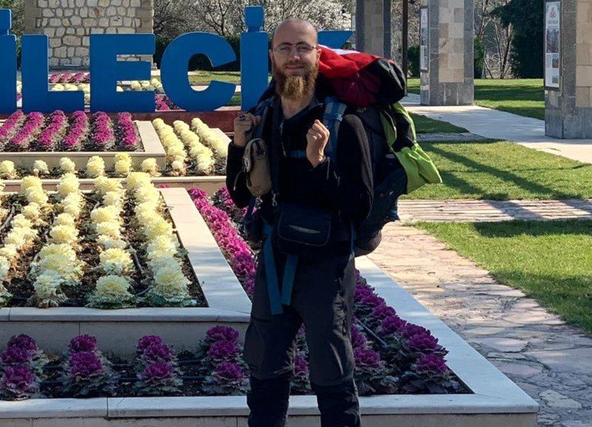 Hacca gitmek için 8 bin 870 kilometre yol yürüyecek