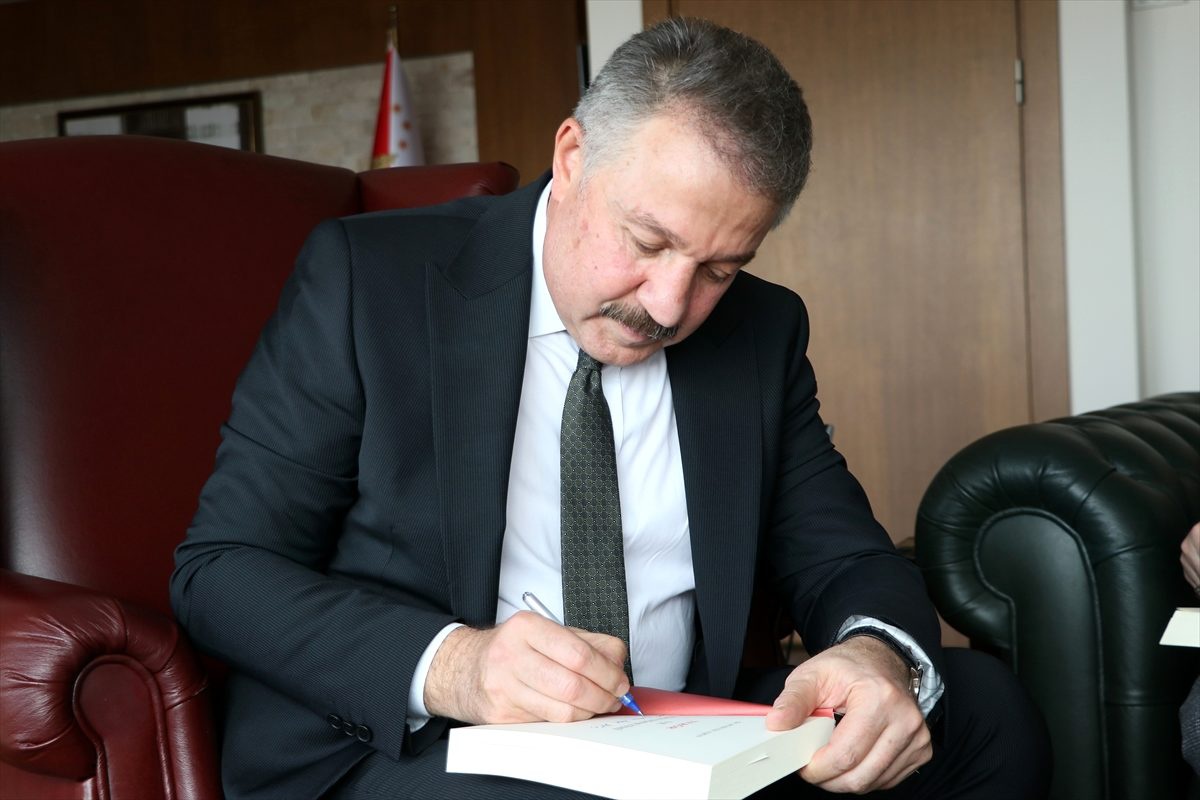 İletişim uzmanı emniyet müdüründen "Terör ve Algı Yönetimi" kitabı