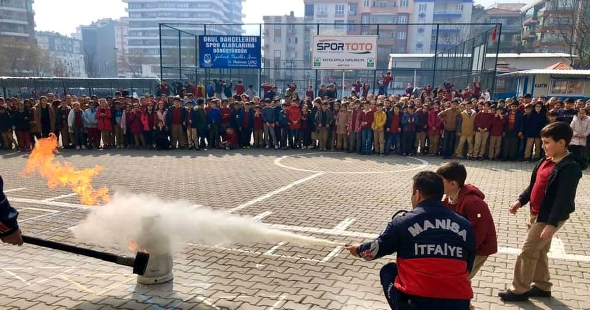 İtfaiyeden 52 bin 711 öğrenciye \'afet\' eğitimi