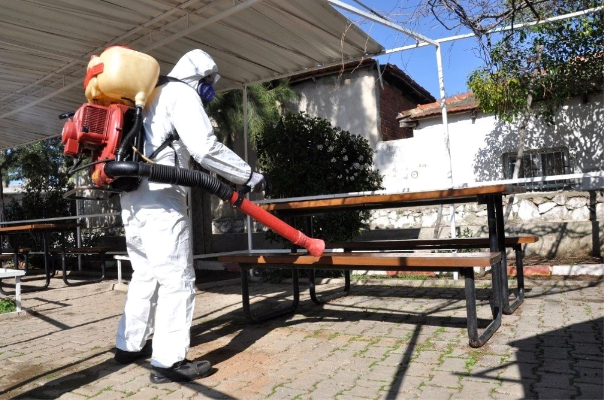 İzmir\'deki belediyelerden korona virüsü seferberliği, etkinlikler iptal
