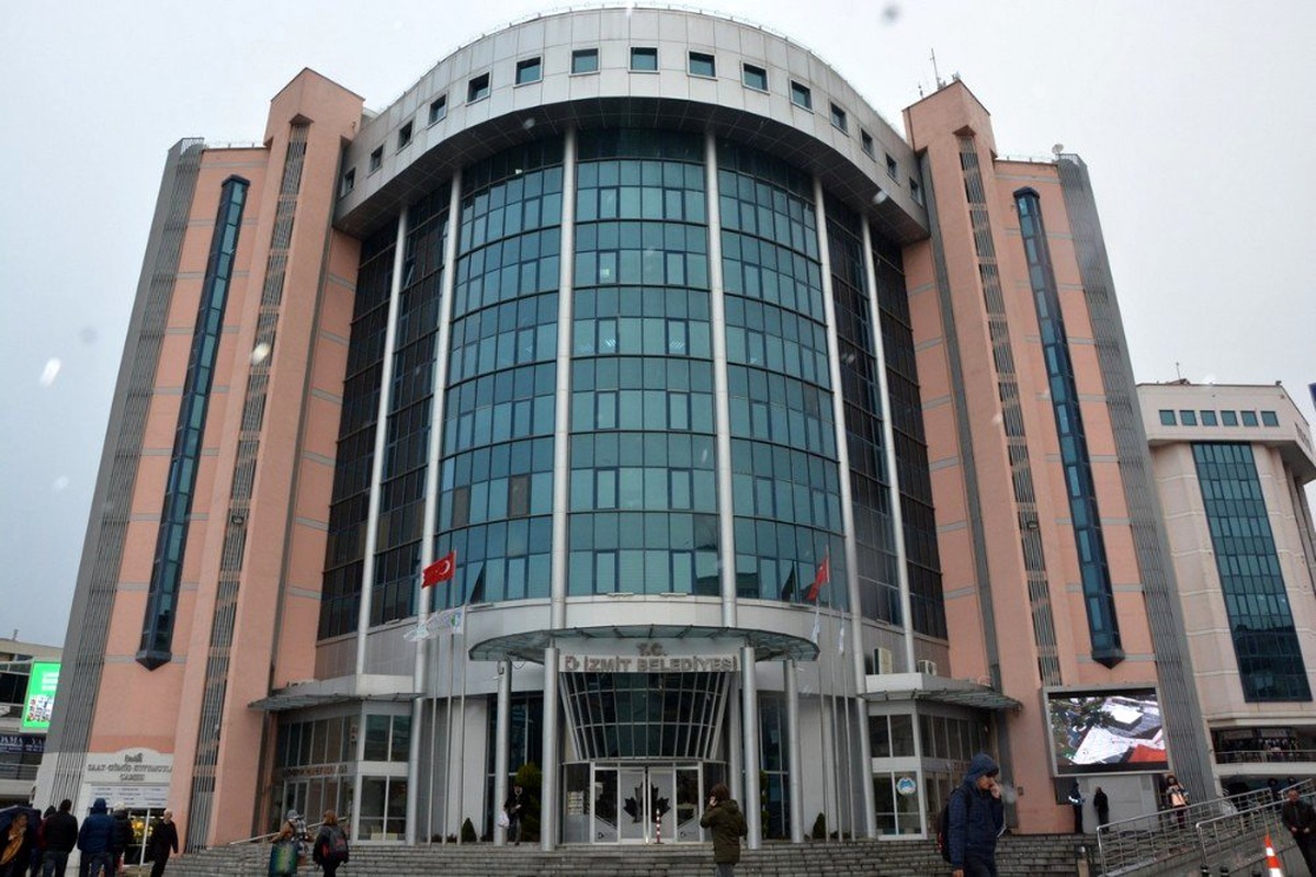 İzmit\'te sosyal ve kültürel etkinlikler iptal edildi