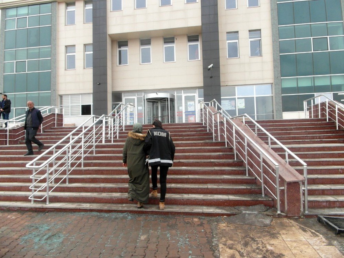 Kars\'ta FETÖ\'nün bölge sorumlusu yakalandı