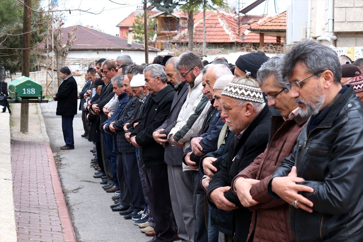 Konya\'da bir kadın boşanma aşamasındaki eşi tarafından öldürüldü