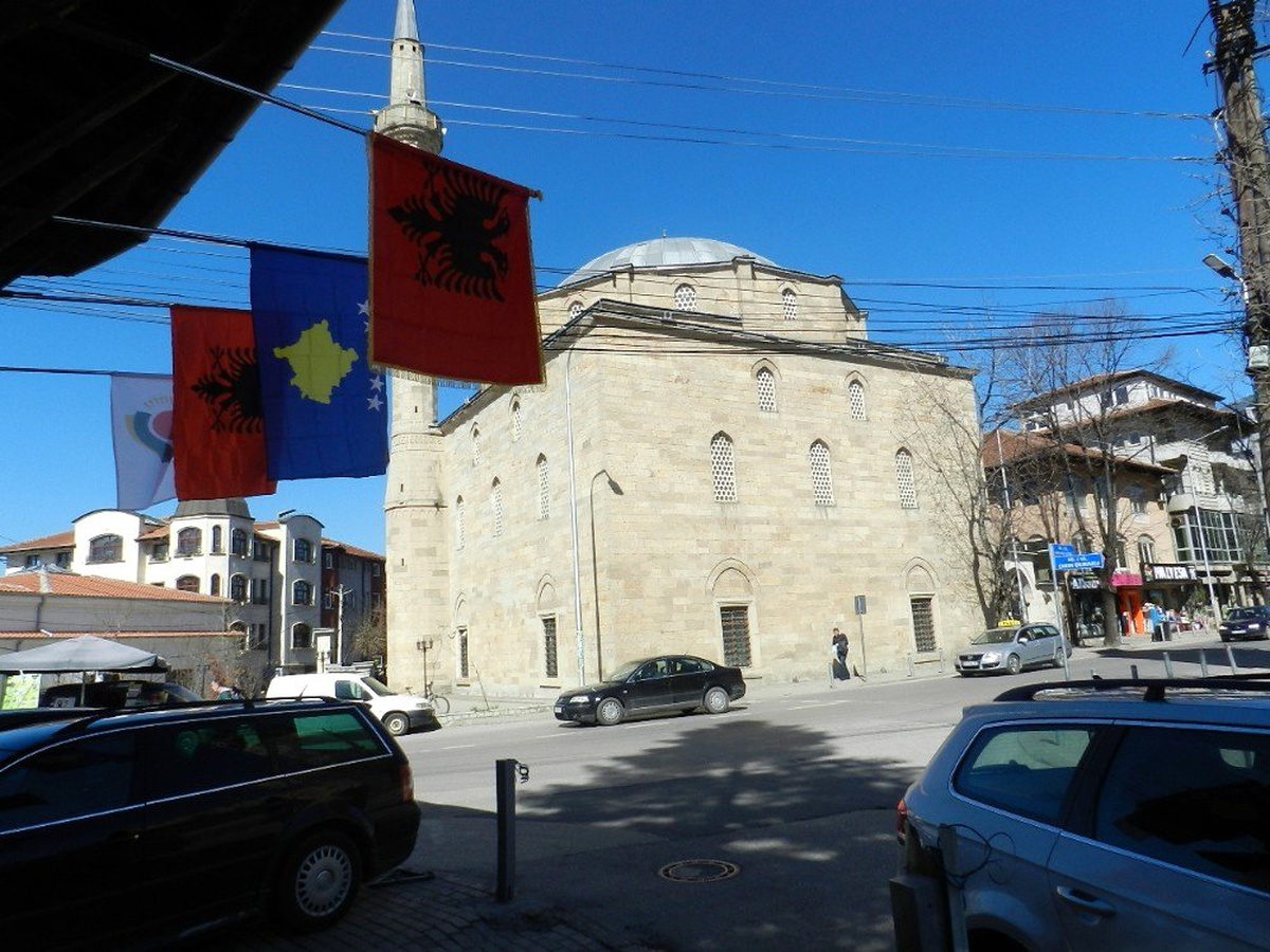 Kosova camilerinde \'korona virüsü\' hutbesi