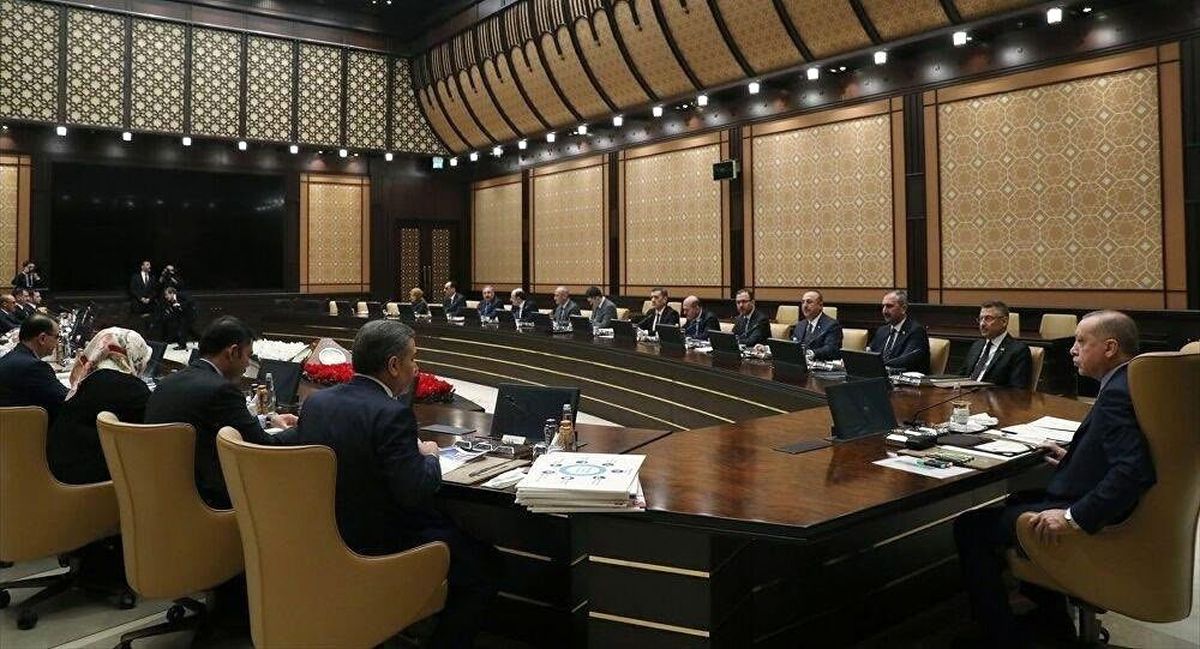 : "Küresel Koronavirüs salgınına karşı yeni ulusal tedbirleri karara bağladık"