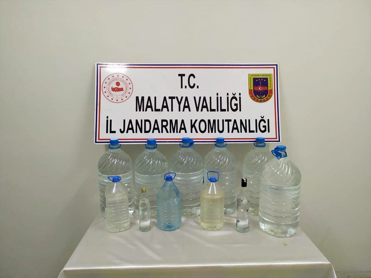 Malatya\'da 150 litre sahte içki ele geçirildi