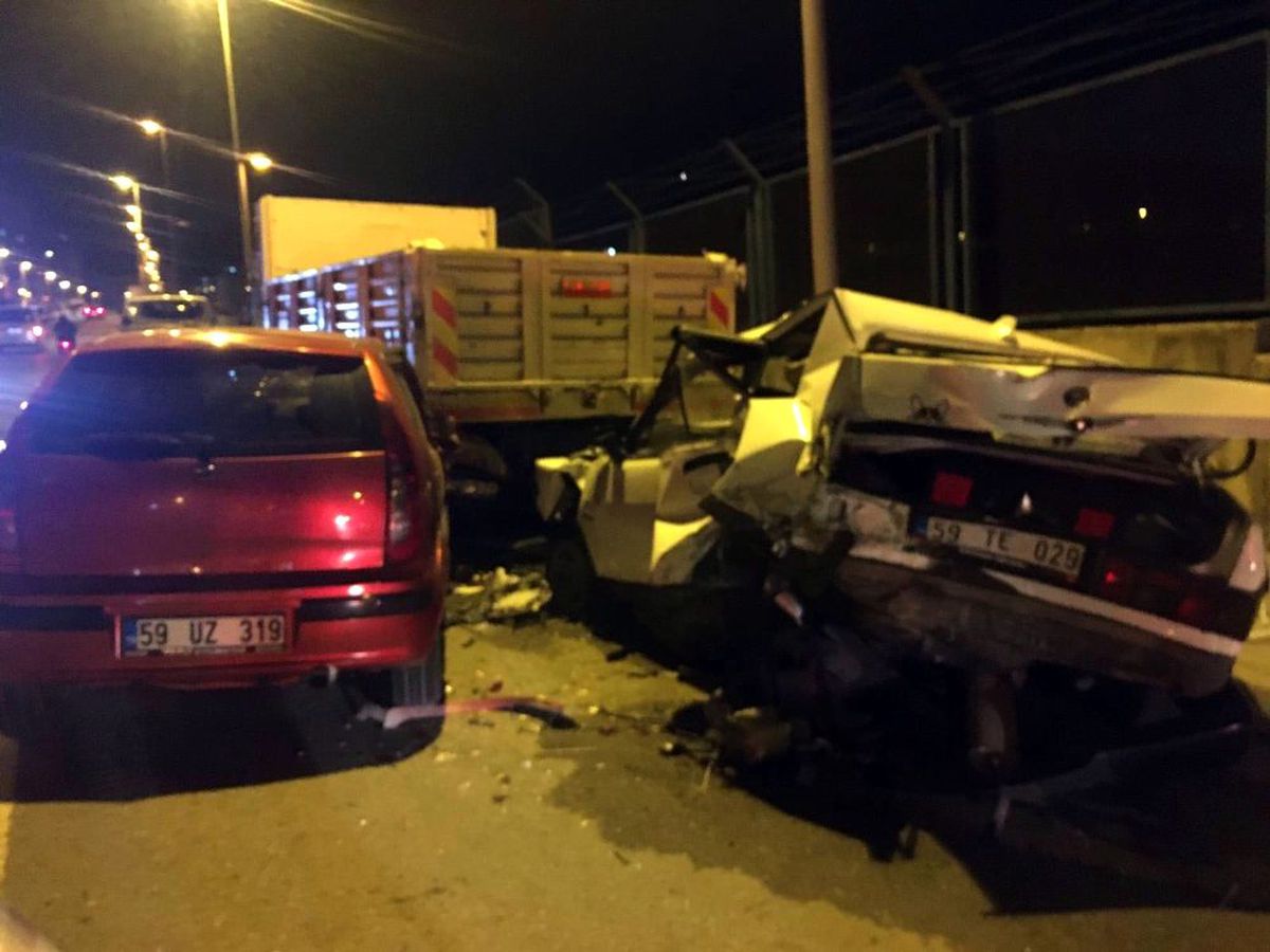 Maltepe\'de feci kaza: 3 yaralı