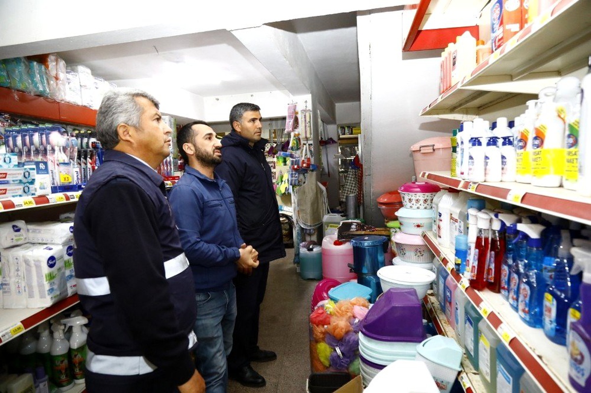 Manavgat\'ta tüm etkinlikler iptal edildi, dezenfekte çalışmaları başladı