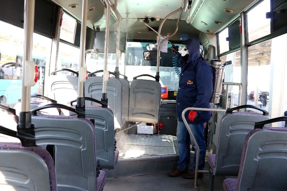 Manisa\'da özel halk otobüslerinde korona virüsü önlemi