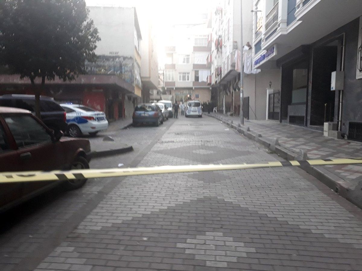 (Özel) Bağcılar\'da silahlı çatışma