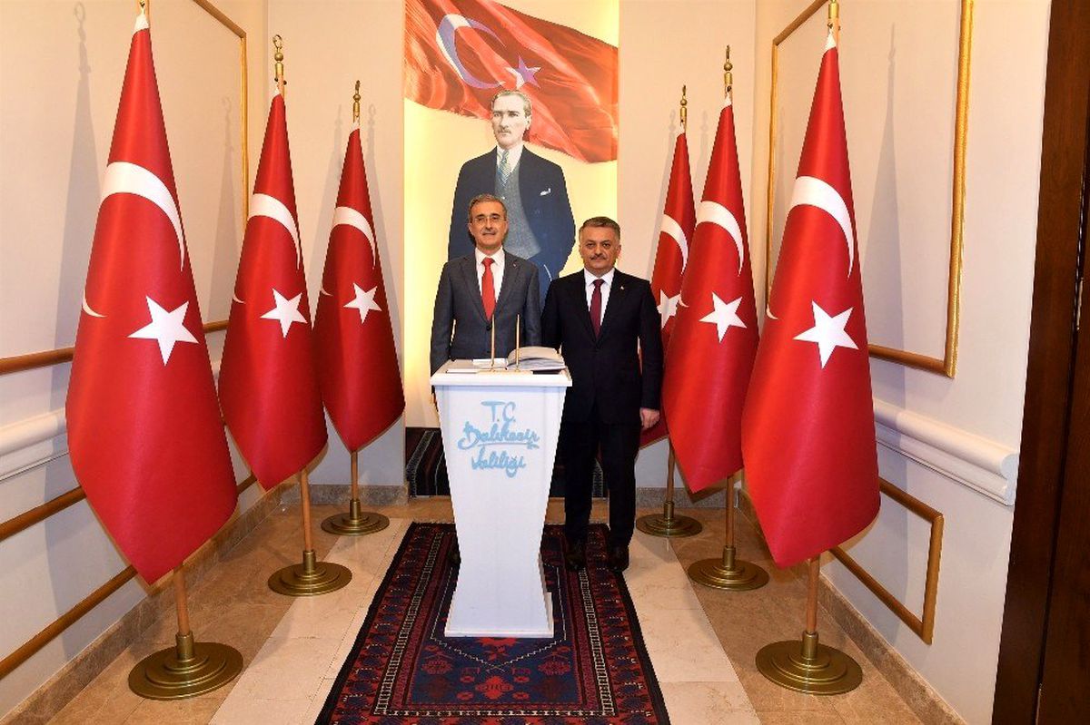 Savunma Sanayii Başkanı Demir Balıkesir\'de