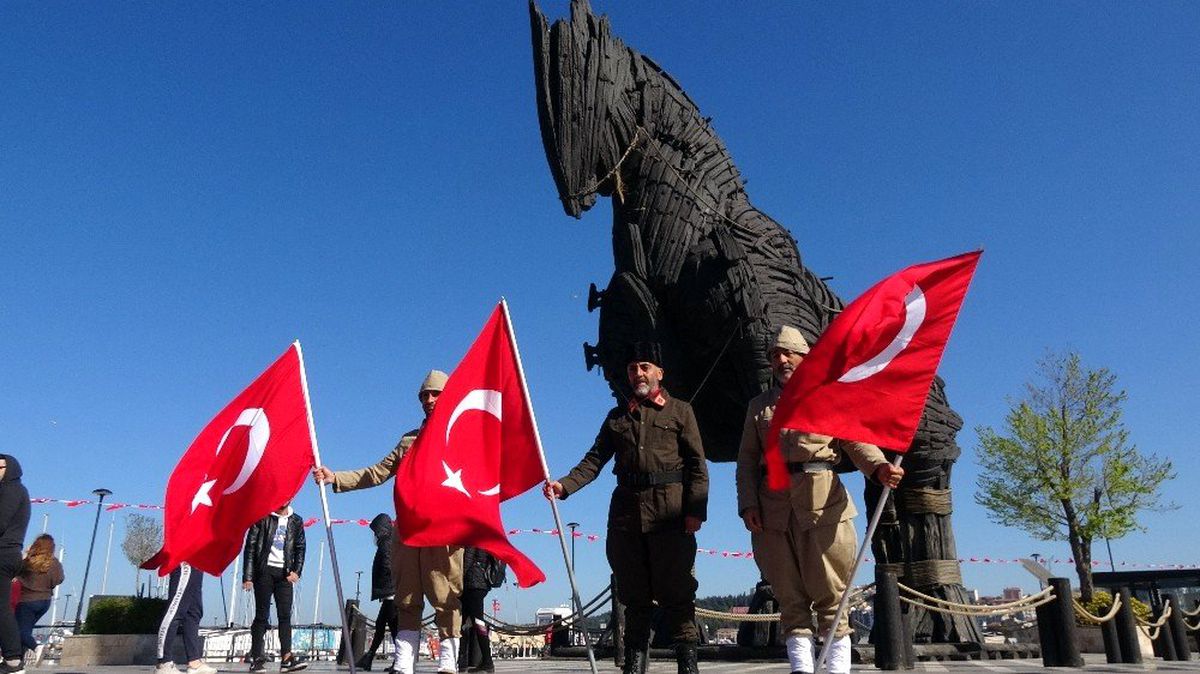 Şehitler için 510 bin adım atarak Çanakkale\'ye geldi