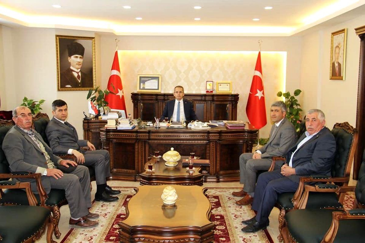 Tosya\'da çeltik komisyonu üreticinin sorunları için toplandı