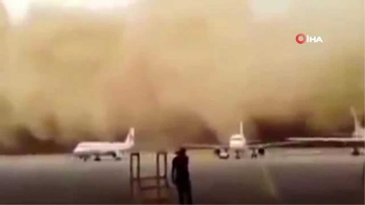 Ürdün\'ü kum fırtınası vurduAmman Havaalanında uçuşlar iptal edildi