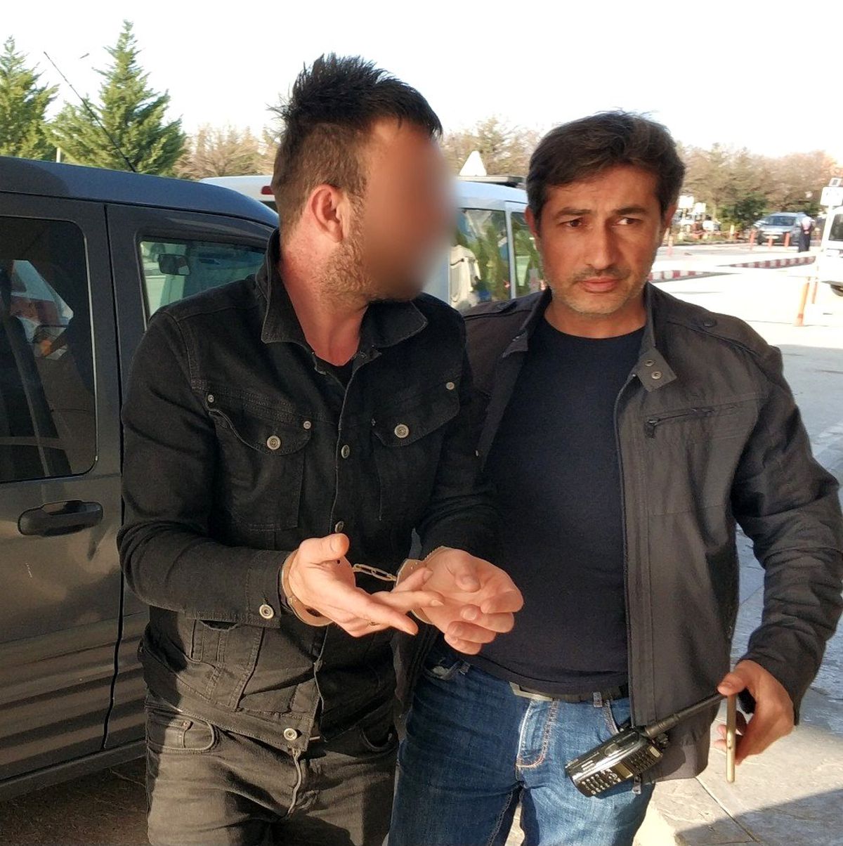 Yurt dışında iş vaadiyle dolandırıcılık şüphelisi adliyede