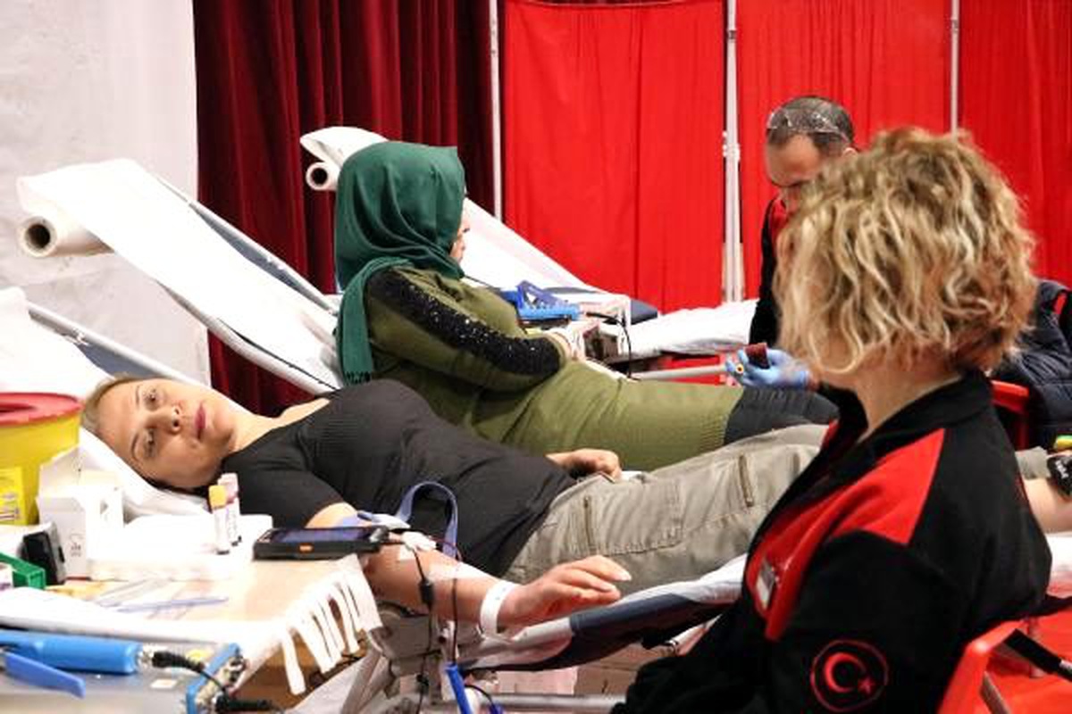 Zonguldak\'ta 1704 ünite kan toplandı