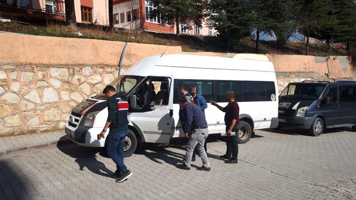 Akrabasının minibüsüne ateş açtı: 1 ölü