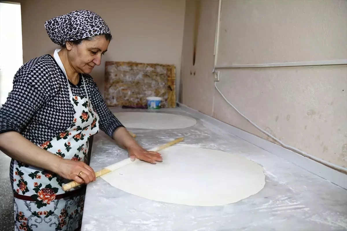 Annesinden öğrendiği böreklerle 62 yaşında kadın girişimci oldu