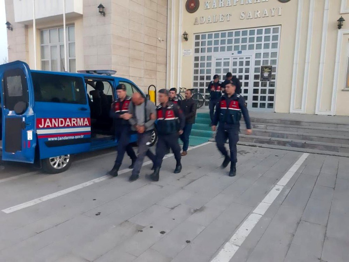 Bakır kablo hırsızları suçüstü yakalandı