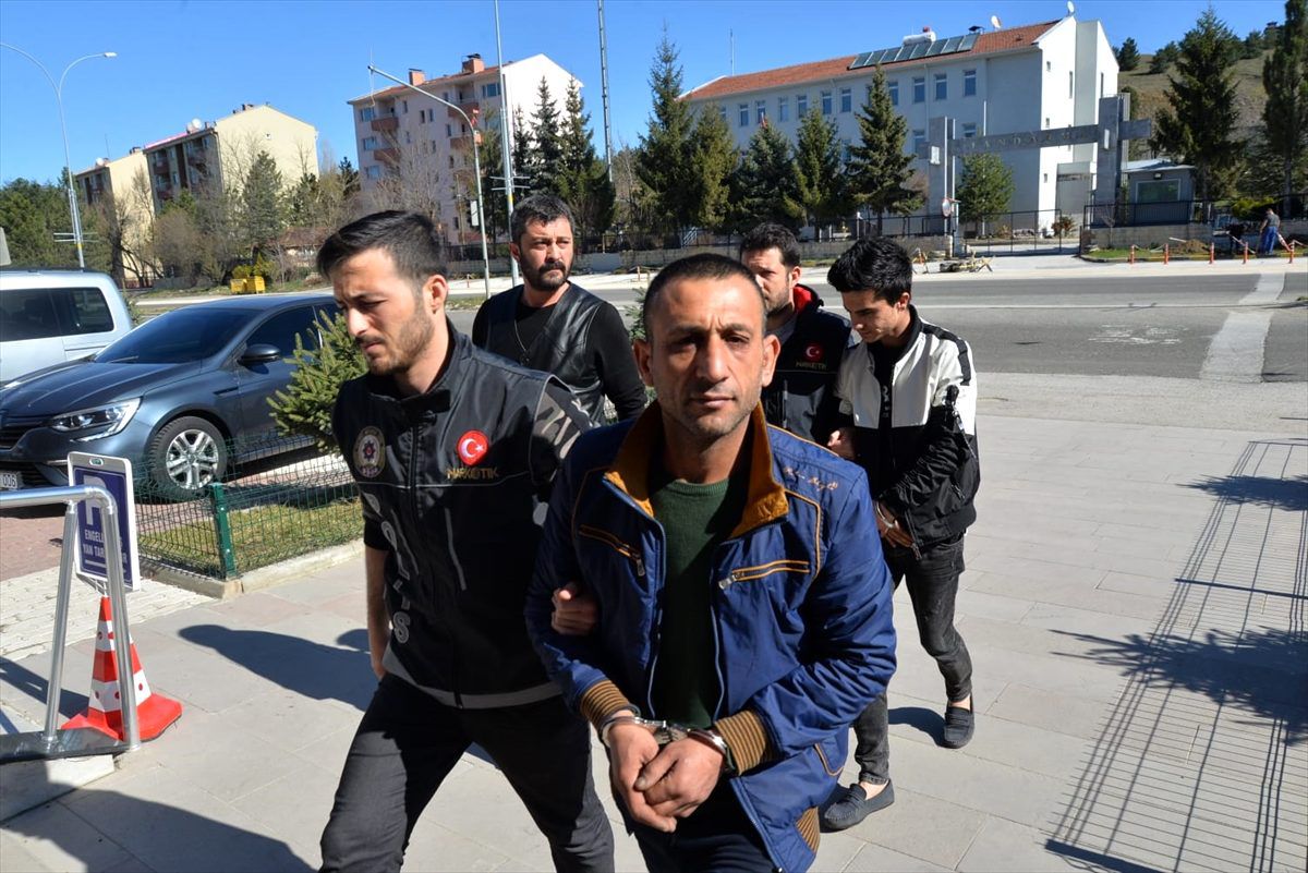 Bilecik\'te uyuşturucu operasyonunda 3 şüpheli tutuklandı