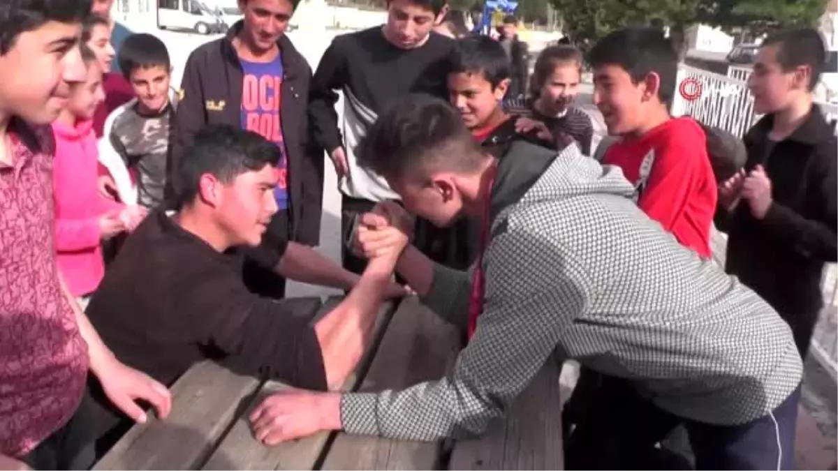 Birincilik saman balyaları ile geldi, Türkiye şampiyonasına hazırlanıyor