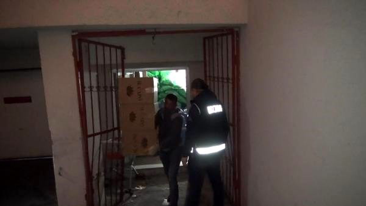 Esenyurt\'ta kaçak tütün operasyonu