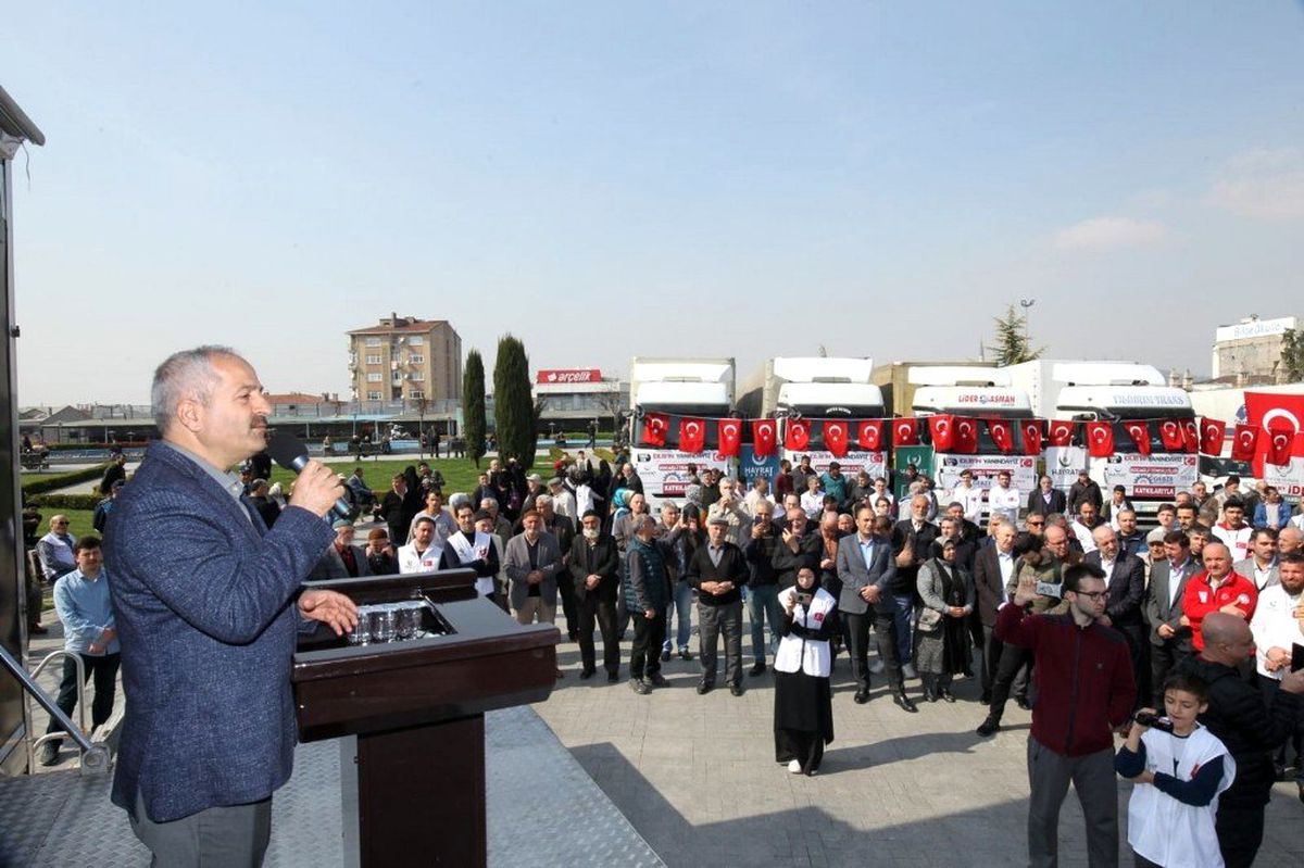 Gebze\'den İdlib\'e 10 TIR dolusu yardım malzemesi gönderildi