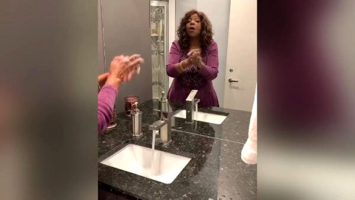 Gloria Gaynor, koronavirüse karşı \'I Will Survive\' ile akım başlattı