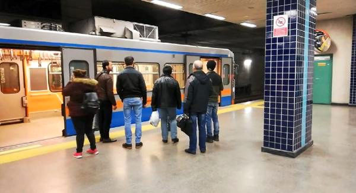 İstanbul\'da metro seferlerinde aksama