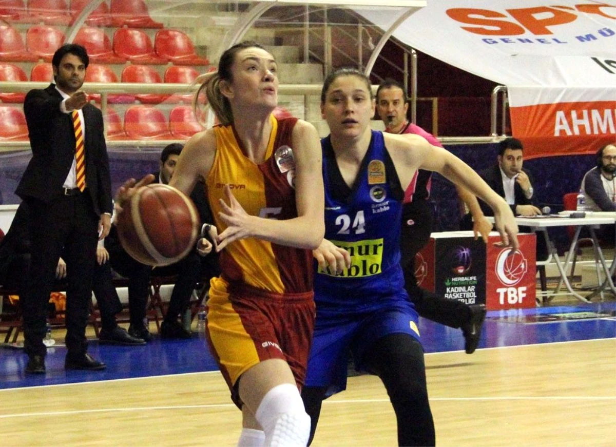 Kadınlar Basketbol Süper Ligi: Galatasaray: 80 - Fenerbahçe: 77