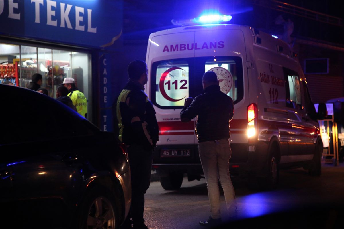 Manisa\'da silahlı kavga: 1 yaralı