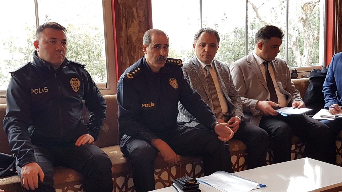 Niğde Emniyet Müdürü Salim Cebeloğlu vatandaşları dinledi