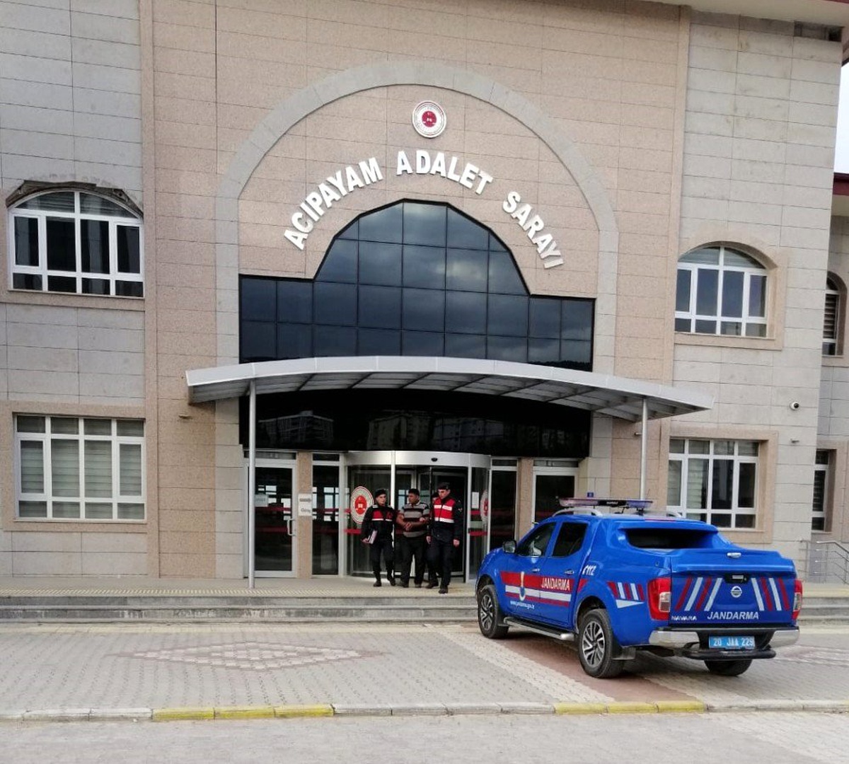 Patates satıcısı hırsız yaşlı kadının evinden 2 bin 500 TL sini çaldı