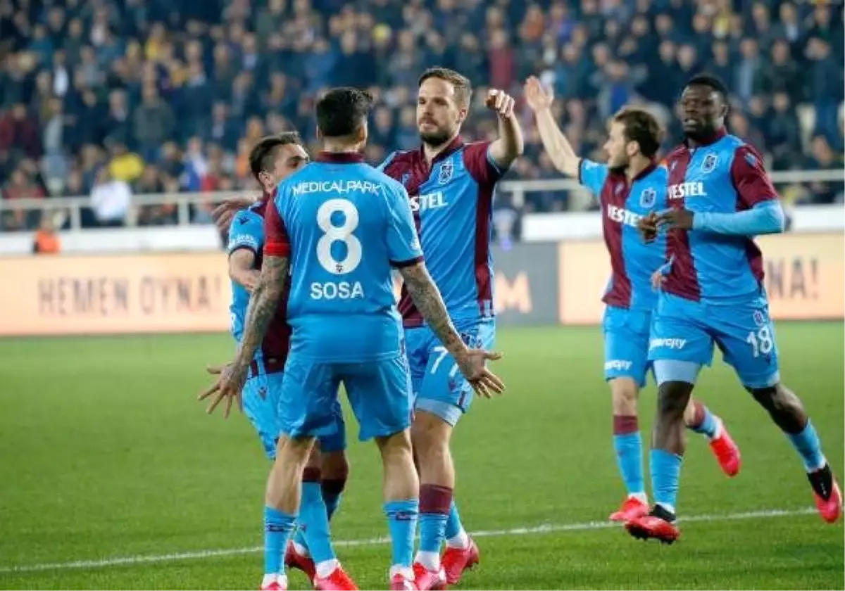 Trabzonspor\'un zirve yarışındaki konuğu Başakşehir