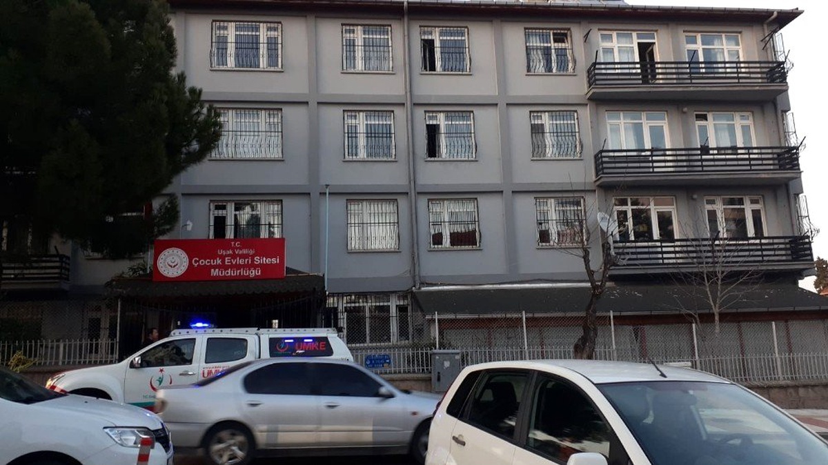 Uşak\'taki yetiştirme yurdunda yangın çıktı