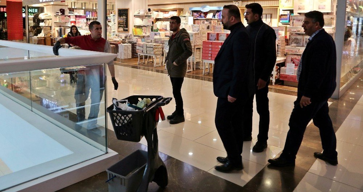 Van Büyükşehir zabıtası korona virüs önlemlerini denetledi