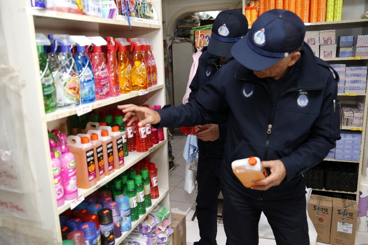 Zabıta ekipleri fahiş fiyat denetimi yaptı