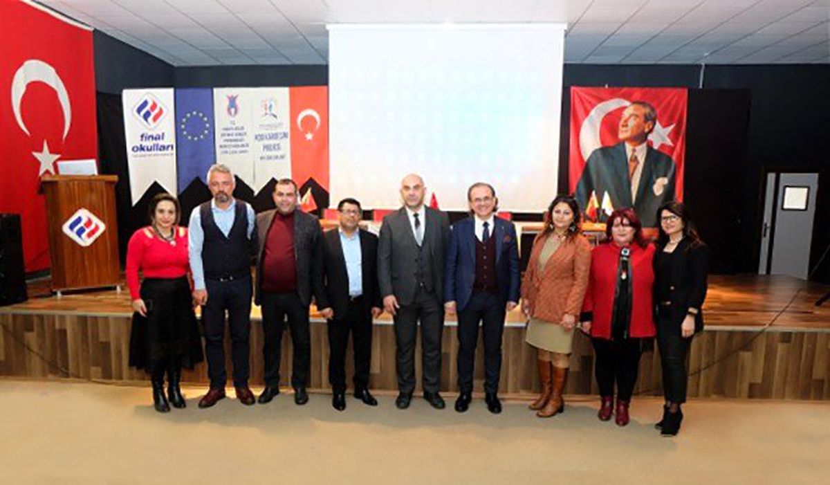 ADÜ Rektör Yardımcısı \'Eğitim Anlayışı\' paneliyle öğrencilerle buluştu