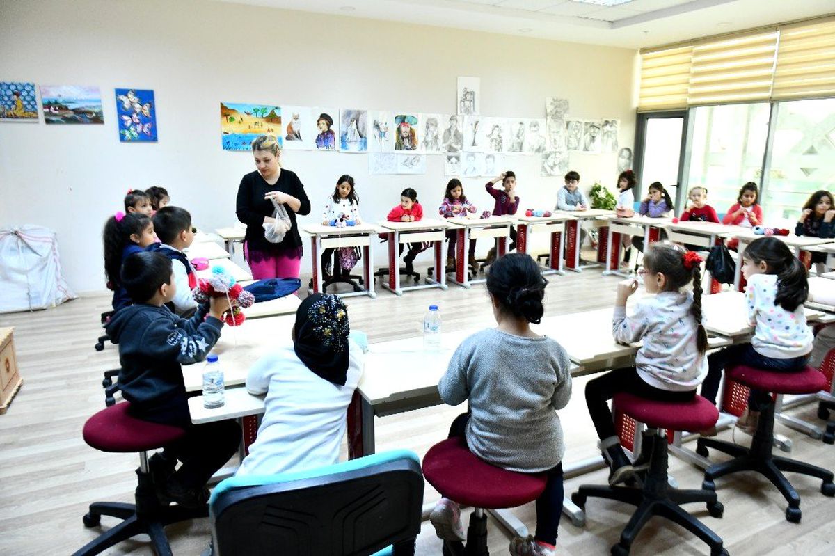 Başkentli miniklerden depremzede çocuklara "dostluk bebekleri"
