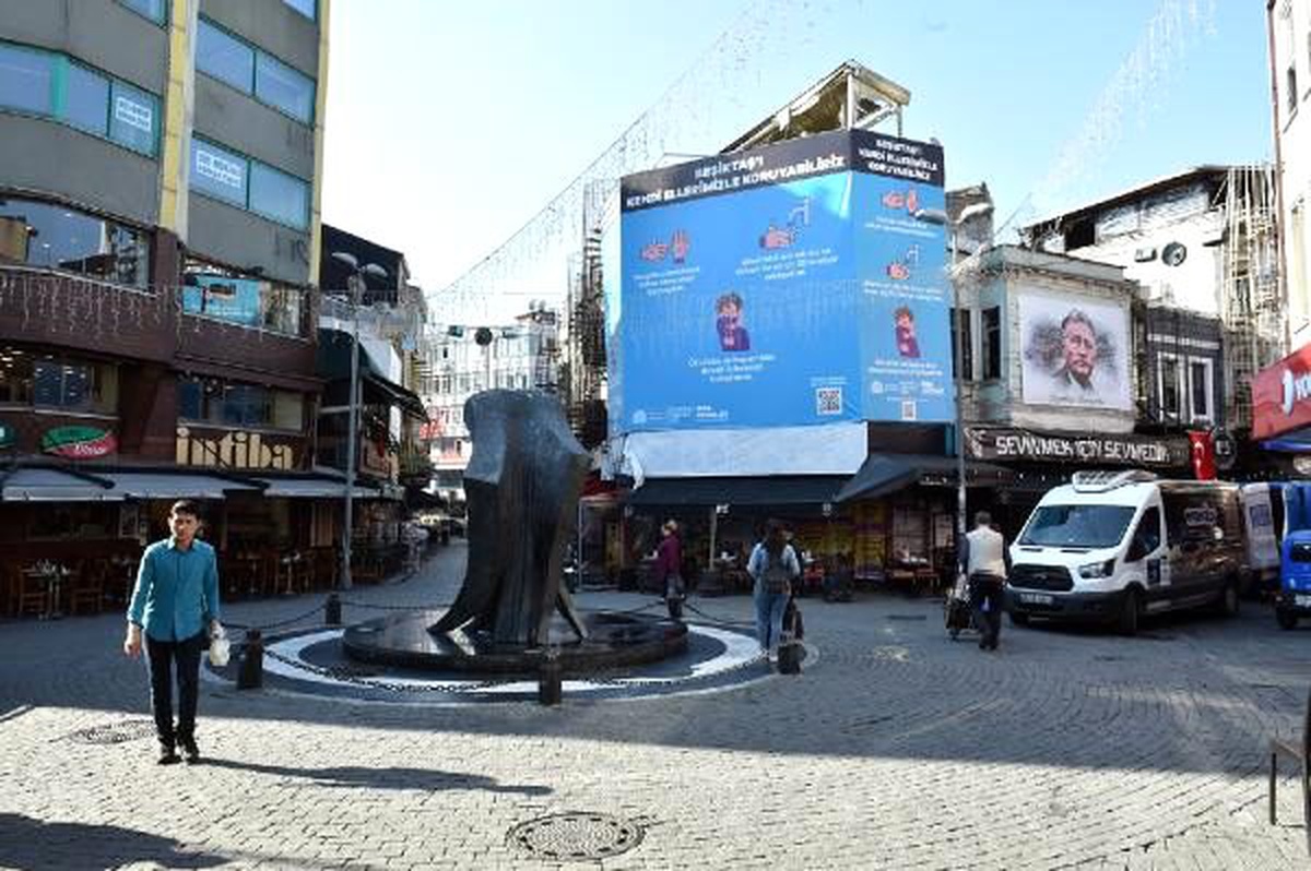 Beşiktaş\'ta koronavirüsten korunma yöntemleri billboardlarda yerini aldı